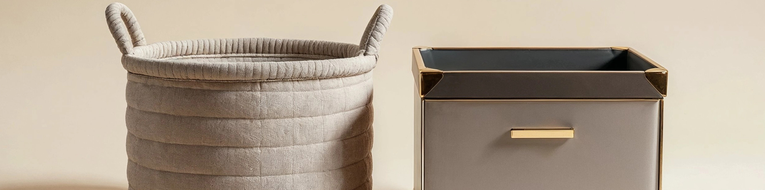 Storage baskets and boxes at MIRONOVA ART – everyday practicality.